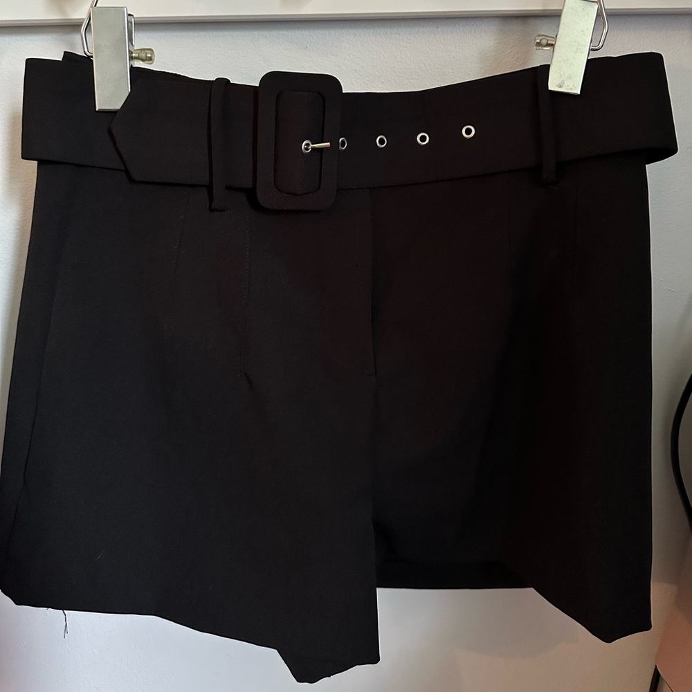 ZARA SHORTS
